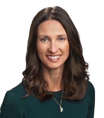 Portrait of Janelle Chmura, REALTOR®.